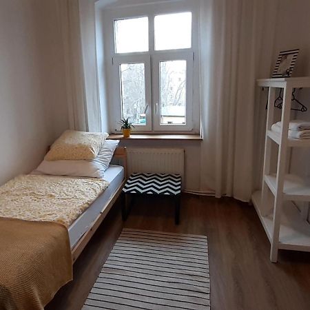 Lemuria Hostel Szkolna Centrum Legnica Exterior photo